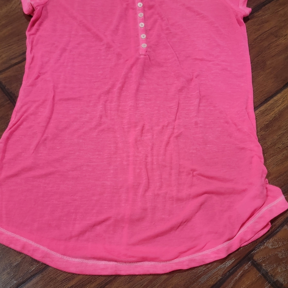 Old Navy top - Picture 3 of 7